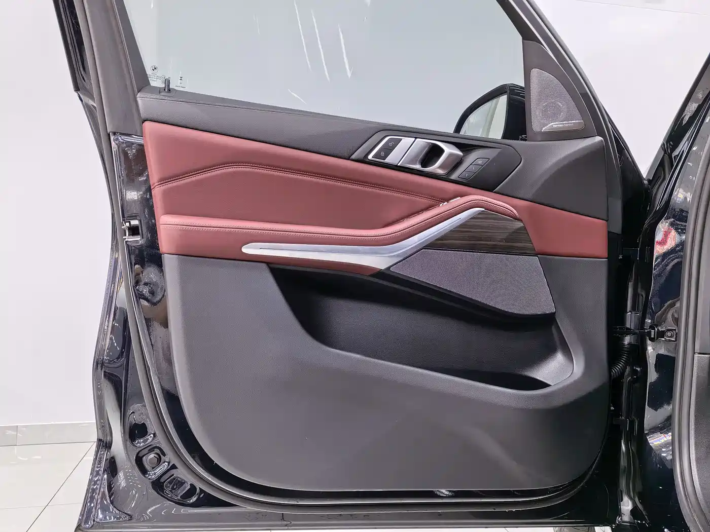 BMW X5 2022 Facelift xDrive 40Li M Sport Package фото 24