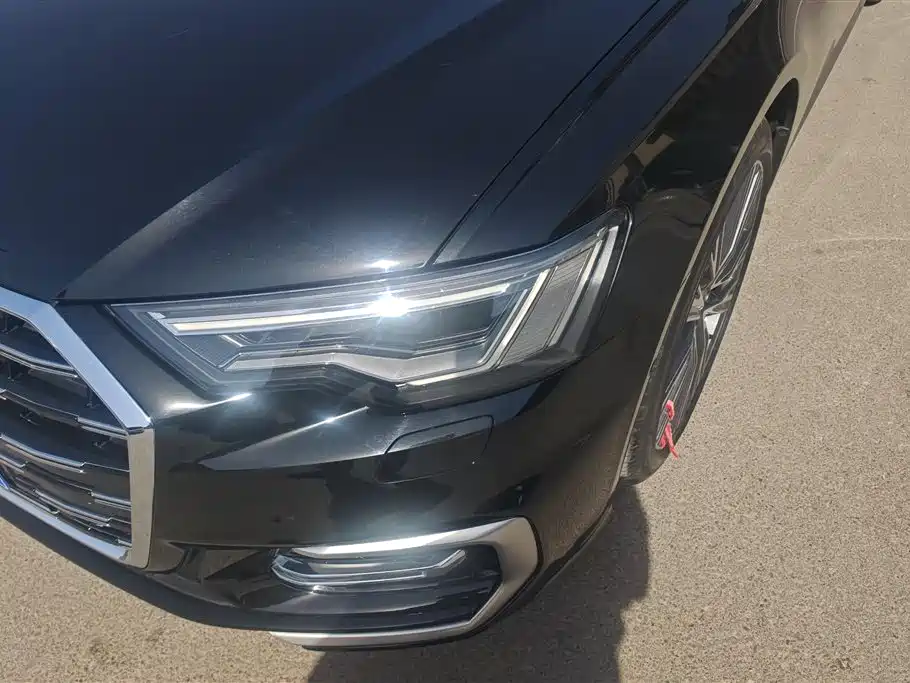 Audi A6L 2024 45 TFSI quattro Exclusive Dynamic фото 5
