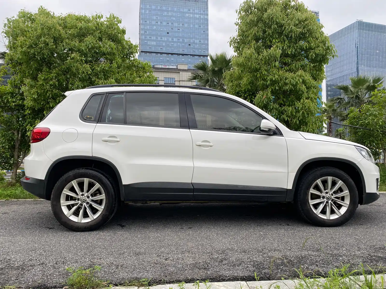 Фото 5 - Volkswagen Tiguan