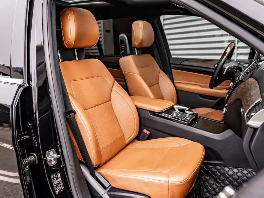Mercedes-Benz GLS 2018 Facelift GLS 400 4MATIC Luxury фото 8