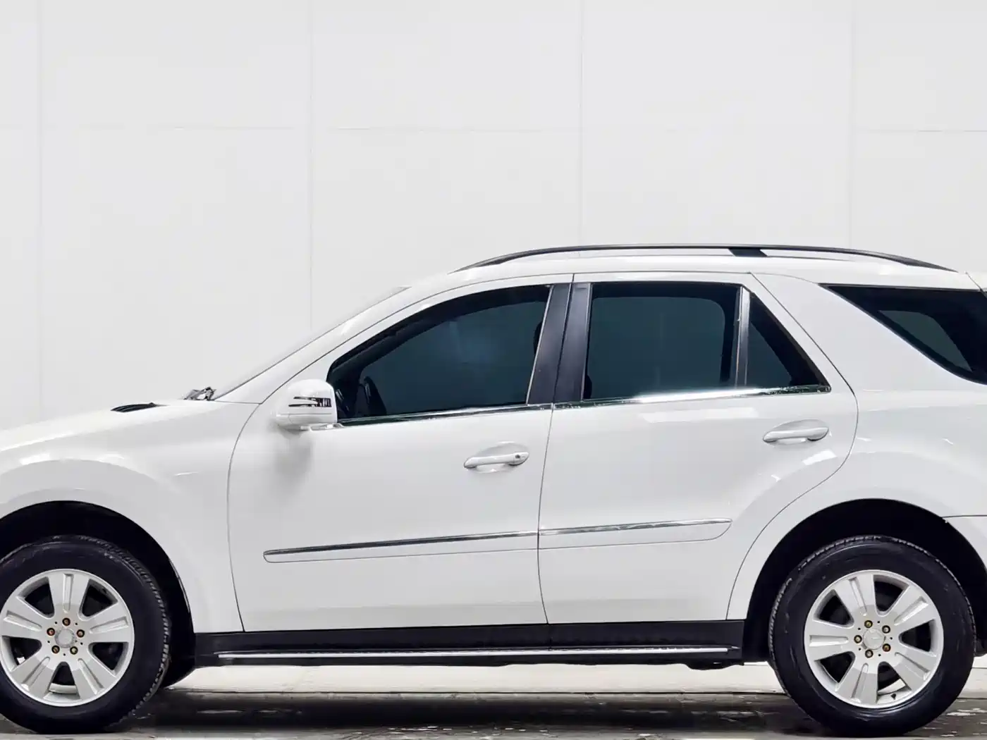 Mercedes-Benz M-Class 2010 ML 300 4MATIC фото 7
