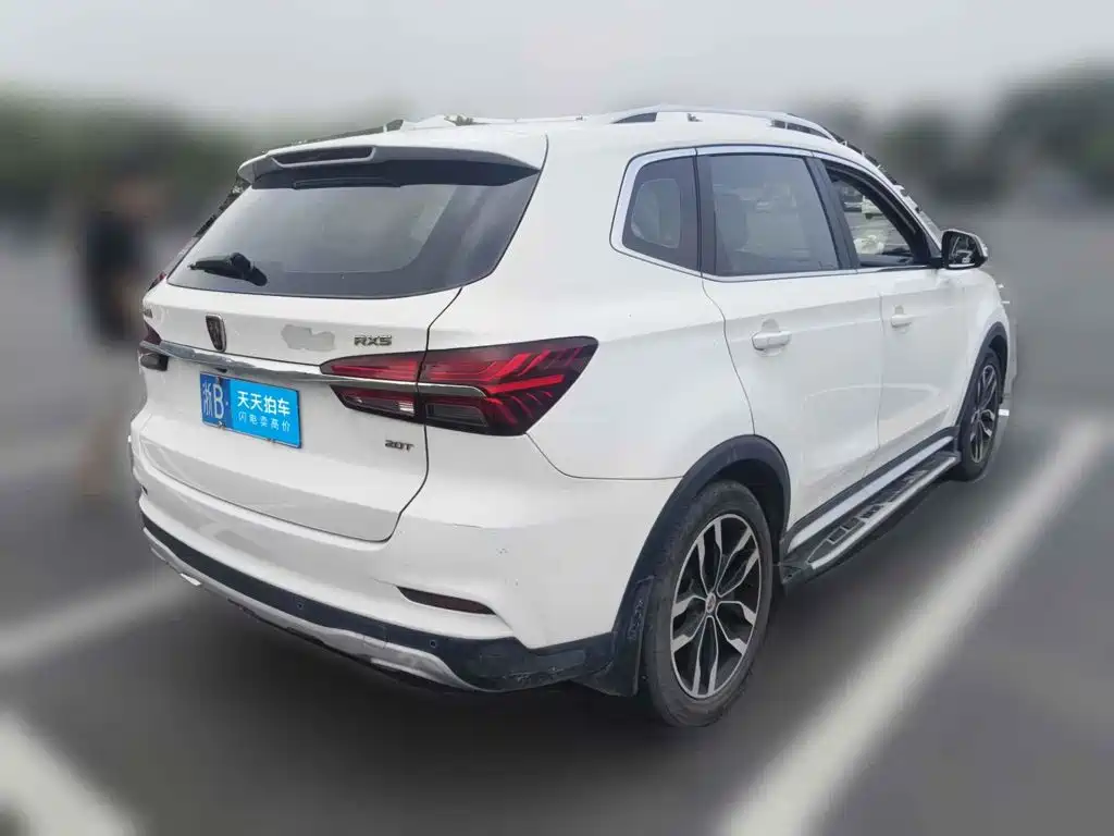 Фото 5 - Roewe RX5