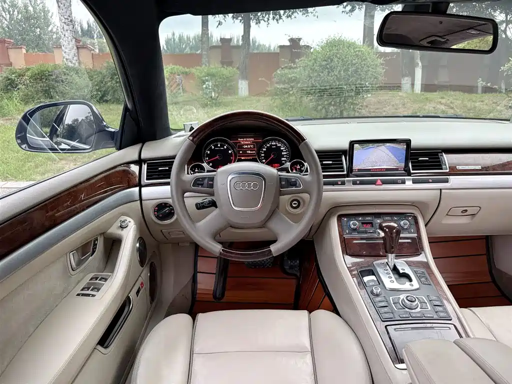 Audi A8 2009 Audi A8L 6.0 W12 quattro Exclusive фото 11