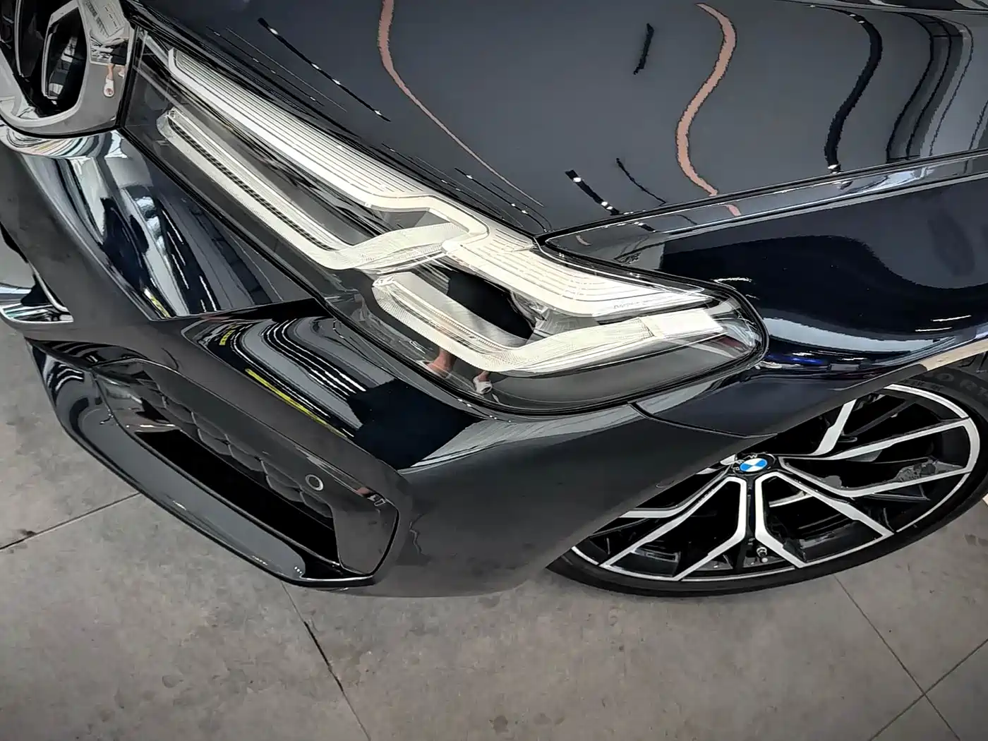 BMW 5 Series 2021 530Li Premium M Sport Package фото 5
