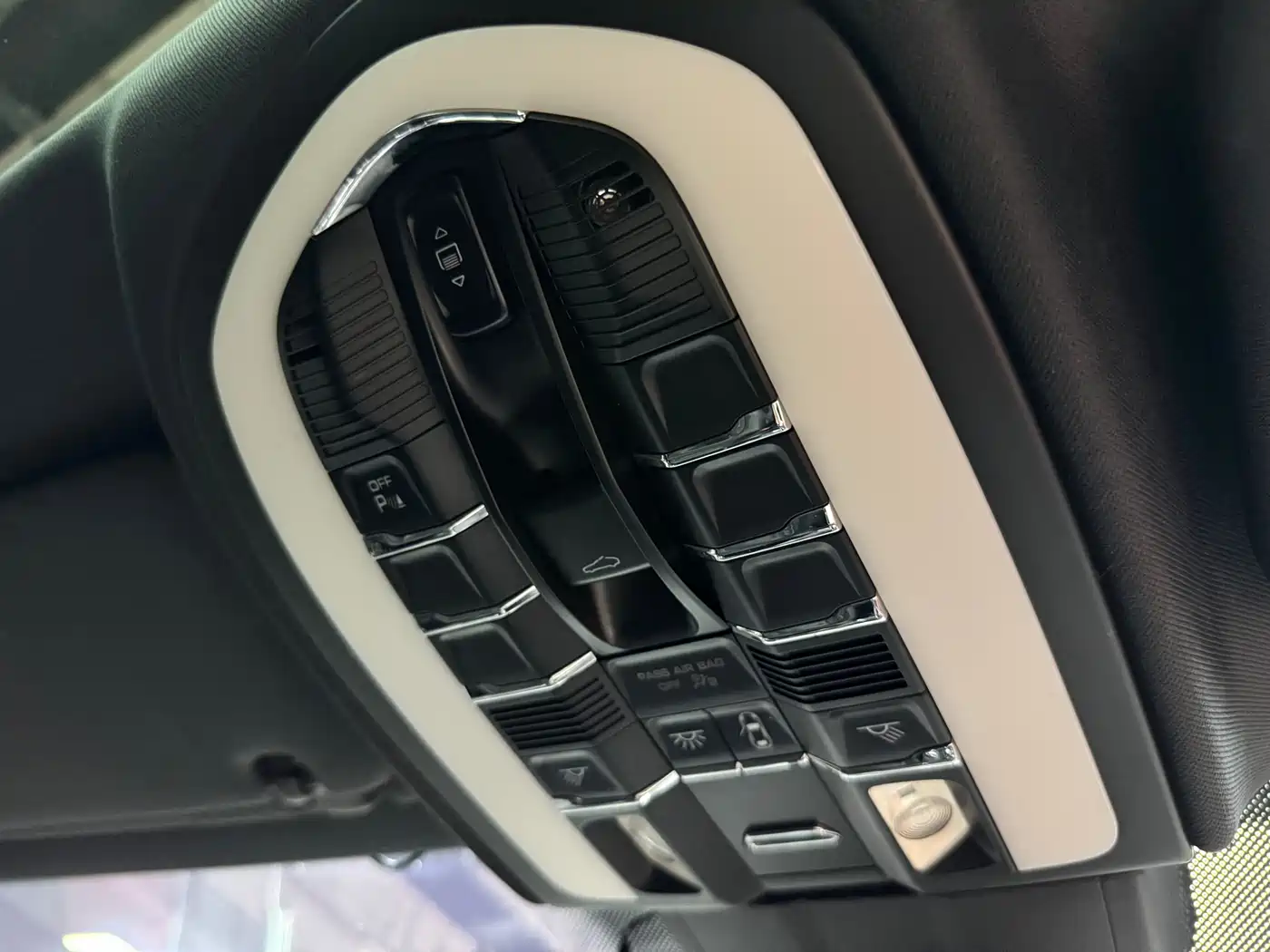 Porsche Cayenne 2011 Cayenne 3.0T фото 20