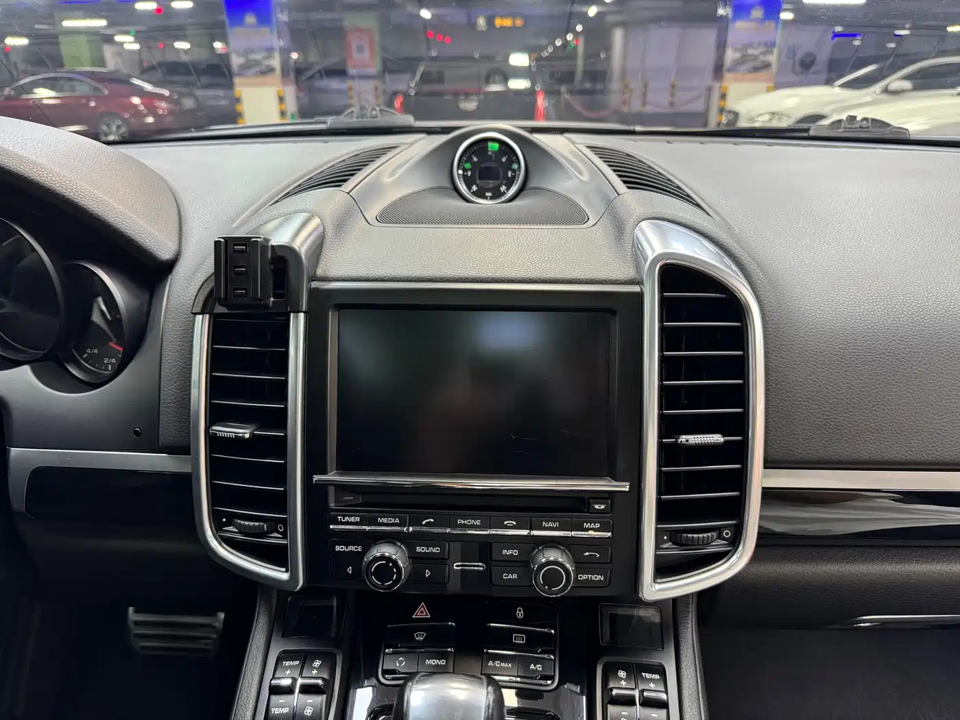 Porsche Cayenne 2011 Cayenne 3.0T фото 22