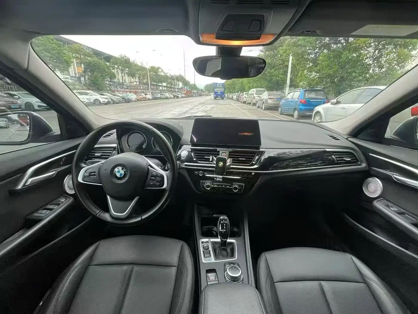 BMW 1 Series 2023 120i M Sport фото 5