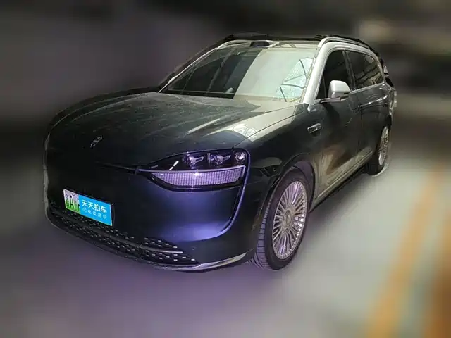 AITO Wenjie AITO M9 2024 Extended Range Ultra 42kWh 6-Seater — фото 1