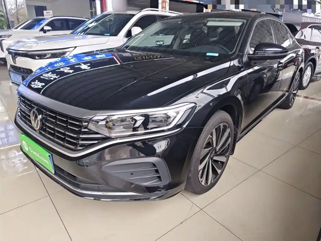 Volkswagen Passat 2025 Outstanding 380TSI Dragon Soaring Edition