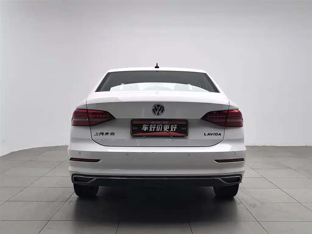 Volkswagen Lavida 2019 1.5L Automatic Comfort Edition China VI фото 4