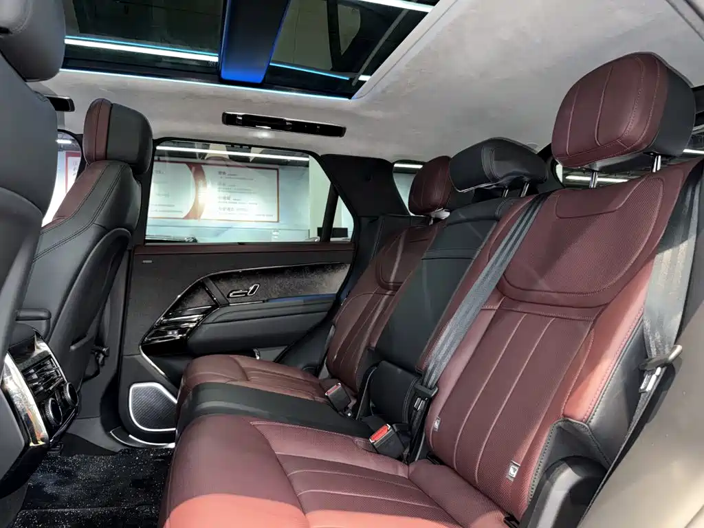 Фото 16 - Land Rover Range Rover Sport
