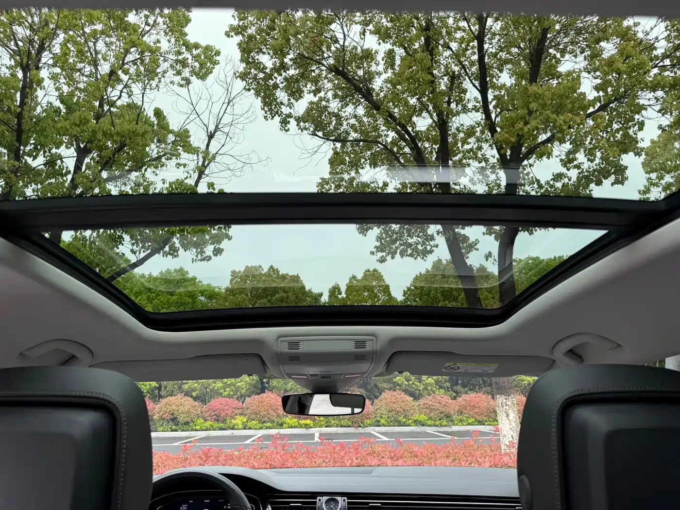 Volkswagen Magotan 2024 2 Million Units Public Sharing Edition 330TSI DSG Luxury фото 21