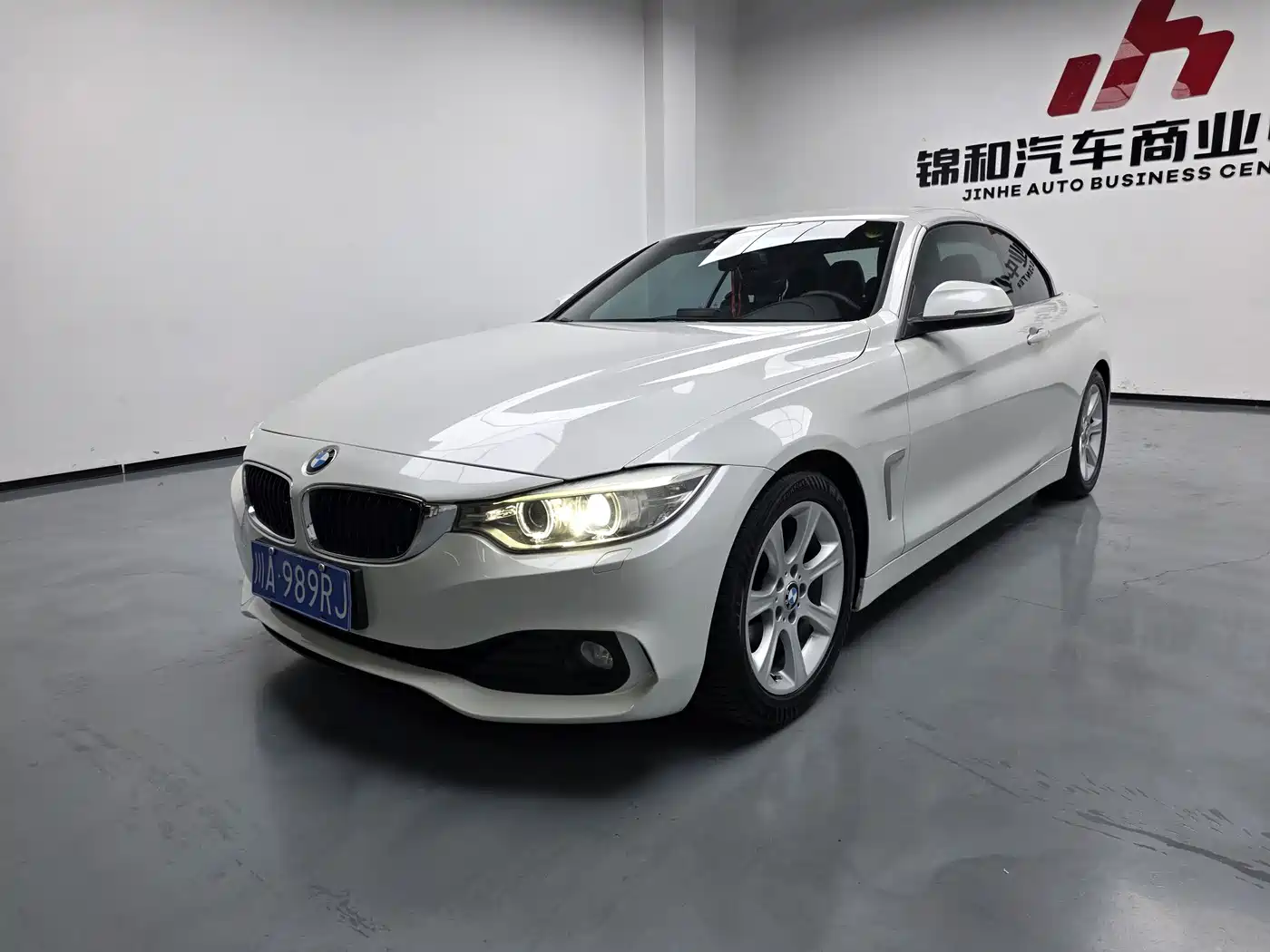 BMW 4 Series 2016 420i Convertible Fashion Line