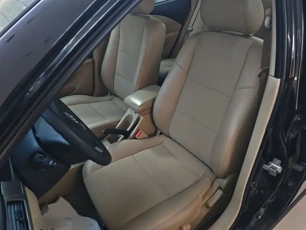 Buick Excelle 2013 1.5L Manual Classic Edition фото 15