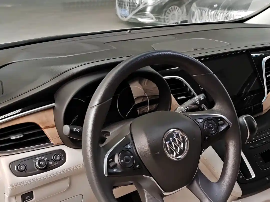 Buick GL8 2018 ES 28T Comfort Type China VI фото 10