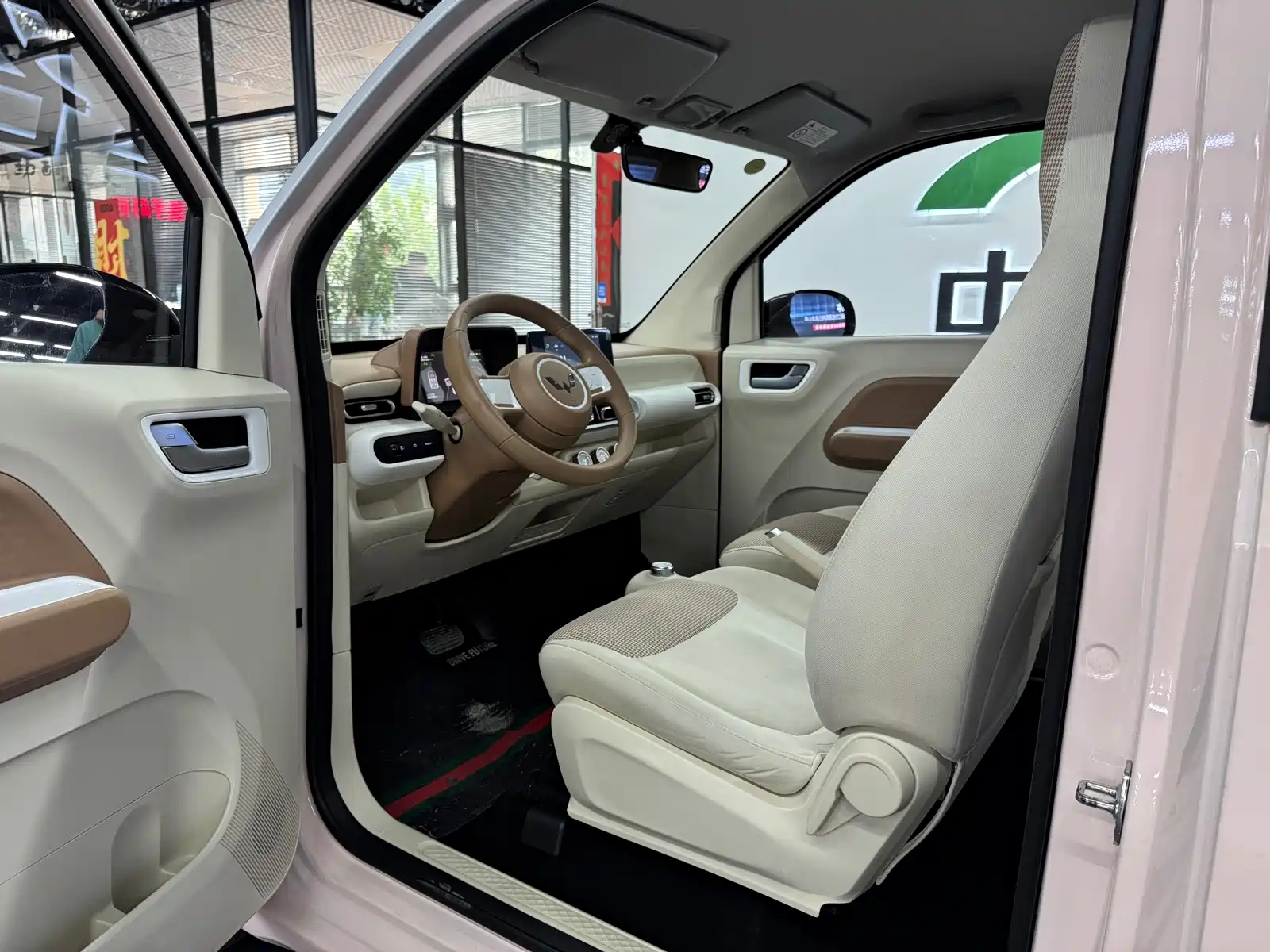 Фото 7 - Wuling Motors Hongguang MINIEV