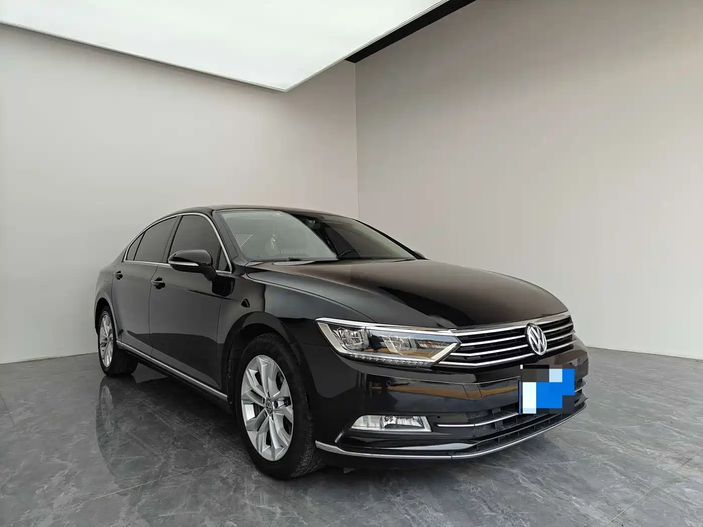 Volkswagen Magotan 2019 330TSI DSG Luxury Class China VI фото 3