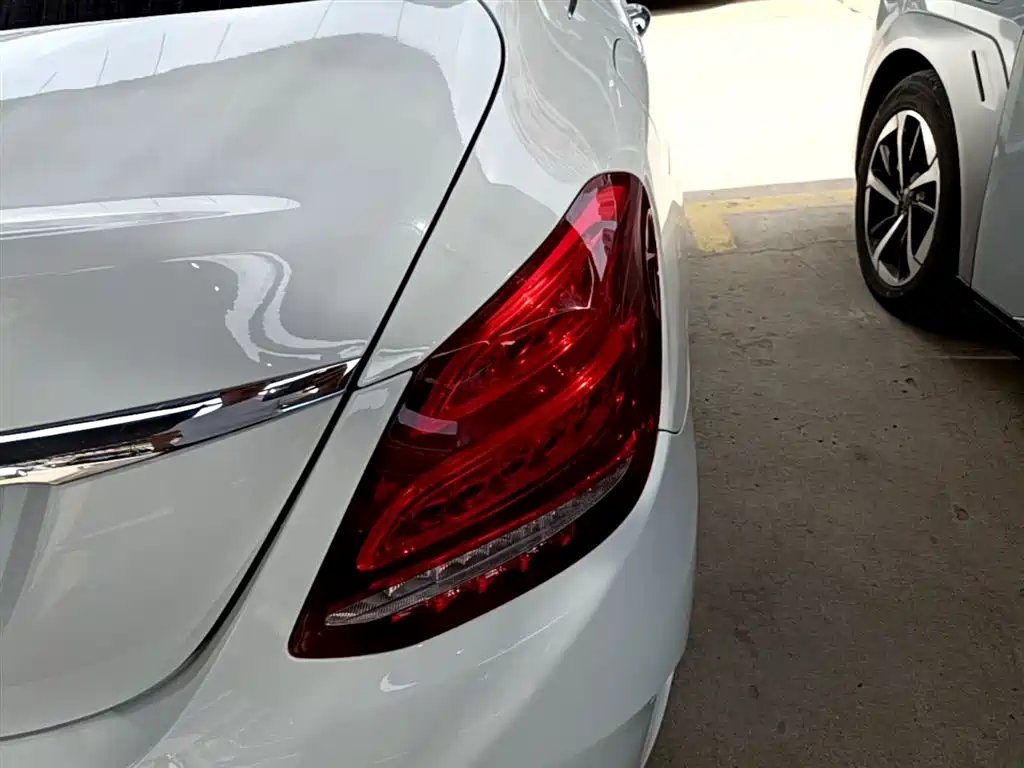 Mercedes-Benz C-Class 2016 C 200 L Sport фото 8