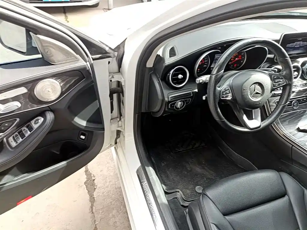 Mercedes-Benz C-Class 2016 C 200 L Sport фото 16