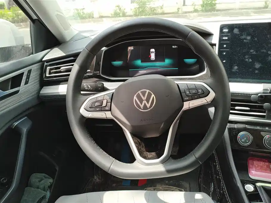 Volkswagen Sagitar 2023 300TSI DSG Surpassing Edition фото 15