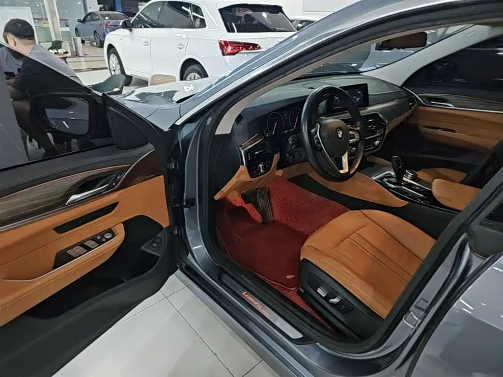 BMW 6 Series GT 2019 630i Luxury Design Package фото 16