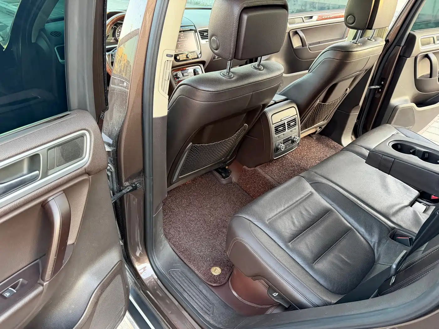Фото 7 - Volkswagen Touareg