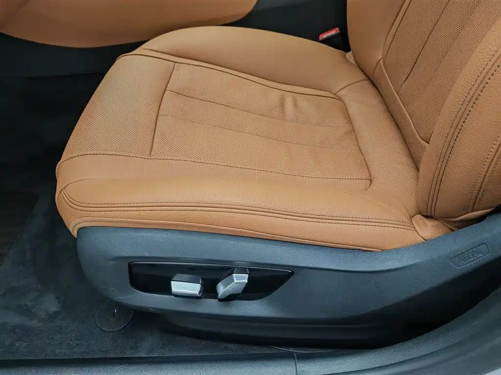 BMW 5 Series 2018 530Li Premium M Sport Package фото 20