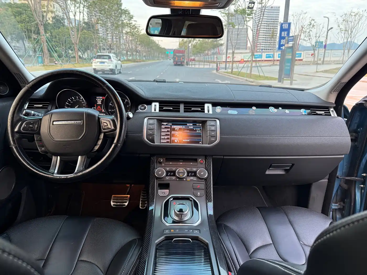 Land Rover Range Rover Evoque (Import) 2013 Model 2.0T 3-Door Victoria Limited Edition фото 12