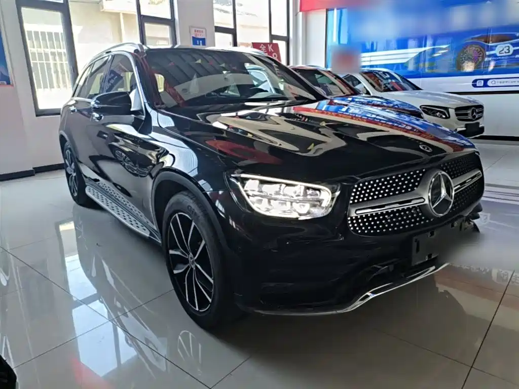 MERCEDES-BENZ GLC