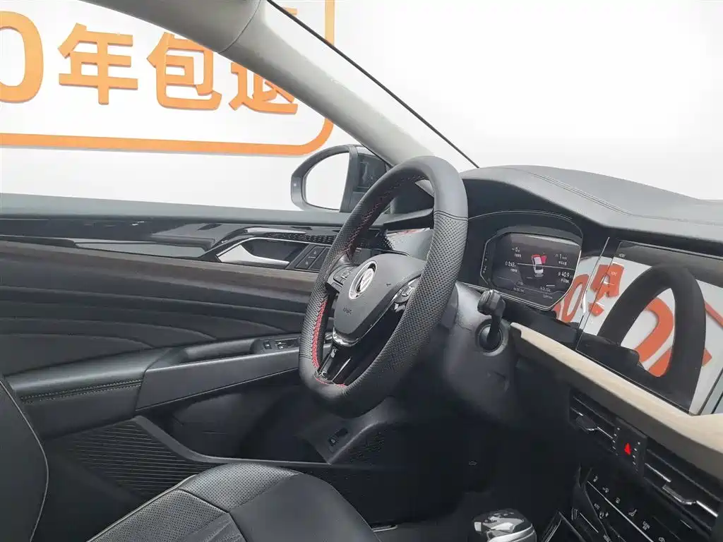 Volkswagen Passat 2021 Model 330TSI Luxury Edition фото 22