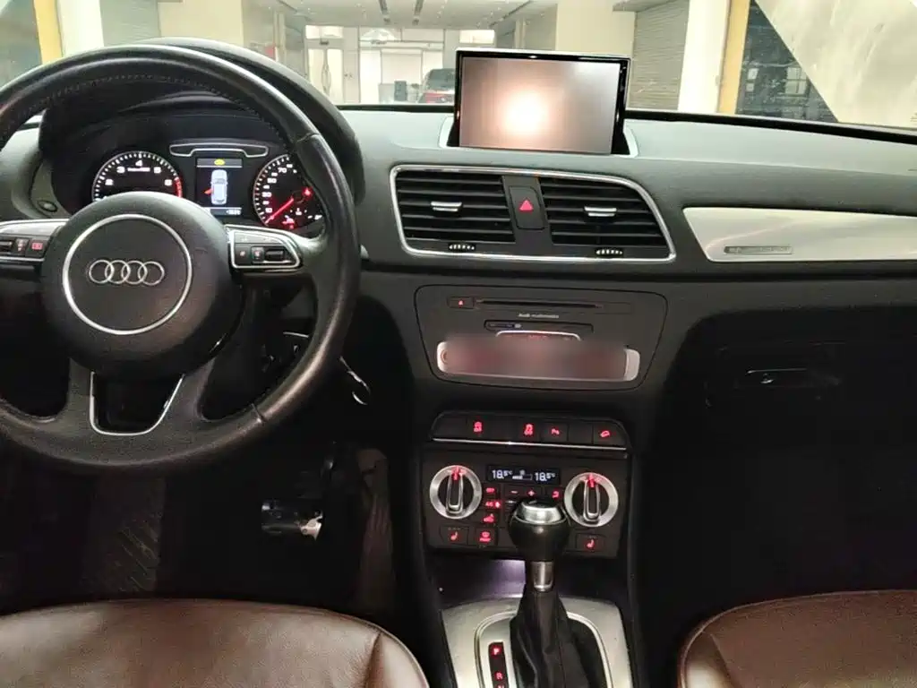 Audi Q3 2014 2013 35 TFSI quattro Technology