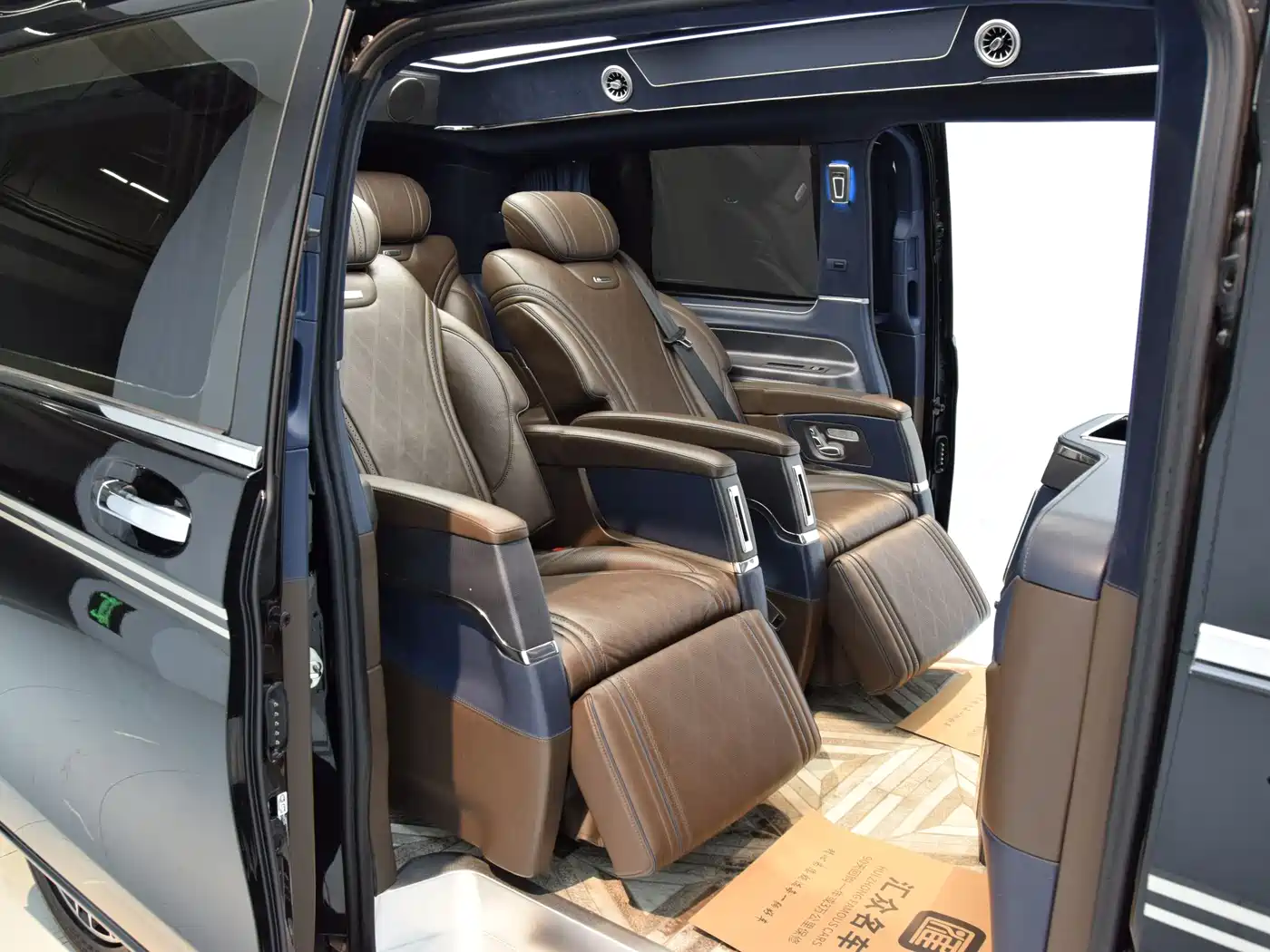 Mercedes-Benz Vito 2020 2.0T Business Edition (7-seater) фото 11