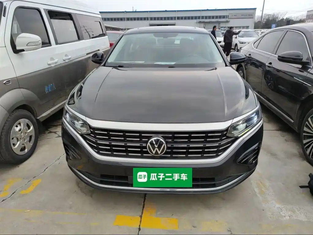 Volkswagen Passat 2022 330TSI Elite Edition фото 3