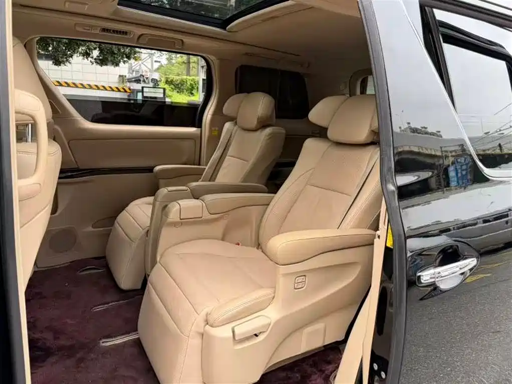 Toyota Alphard 2012 3.5L Luxury Edition фото 6