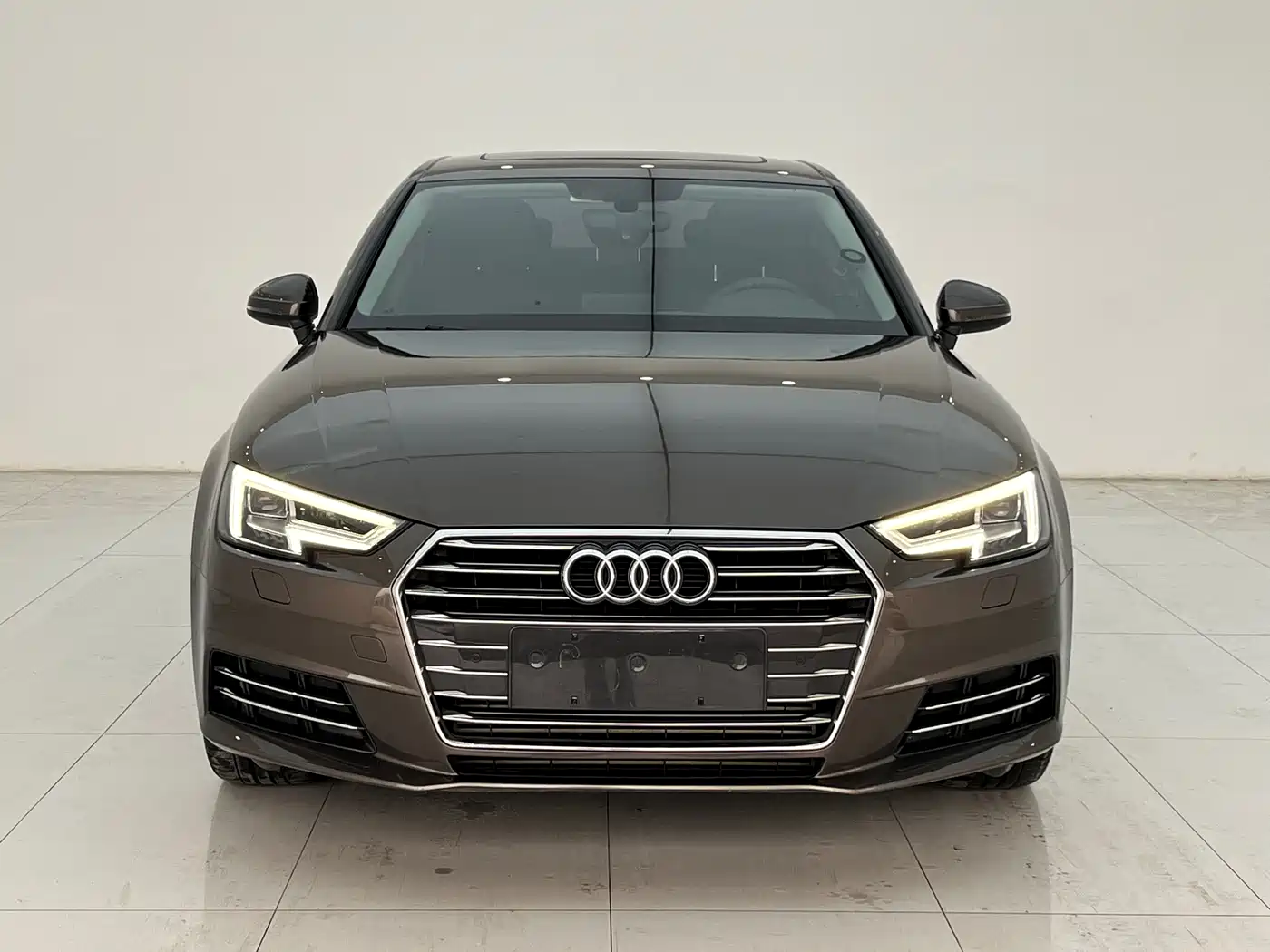 Audi A4L 2018 30th Anniversary 40 TFSI Progressive
