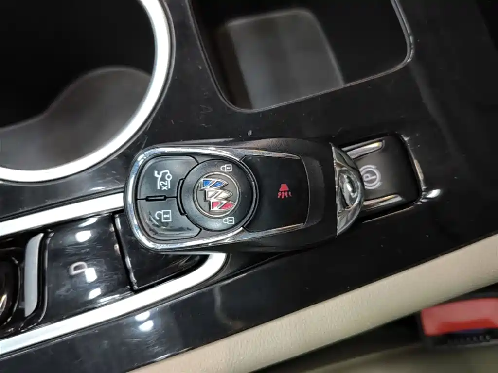 Buick Regal 2020 552T Elite фото 9