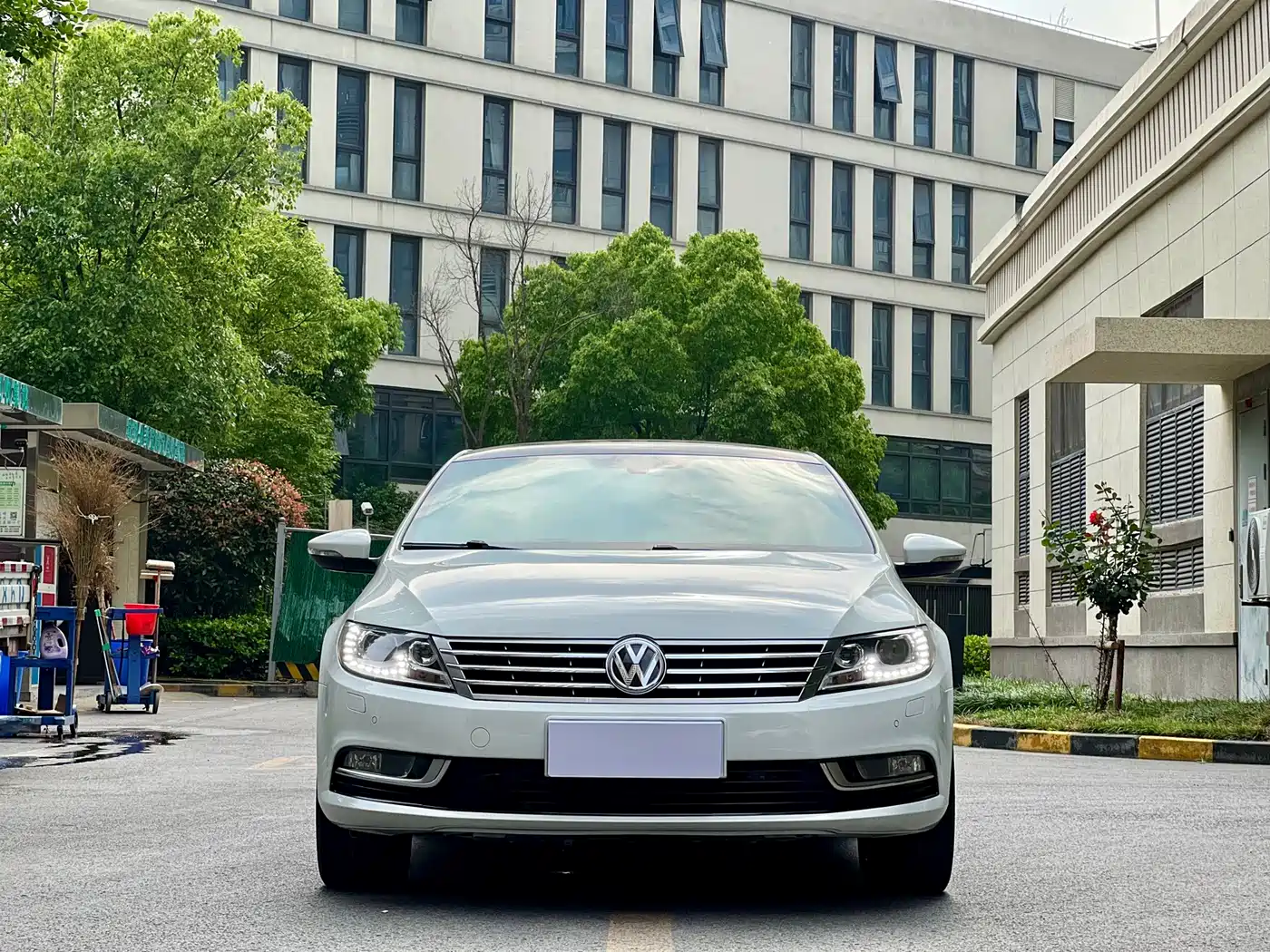Volkswagen FAW-Volkswagen CC 2016 300TSI 25th Anniversary Edition фото 2