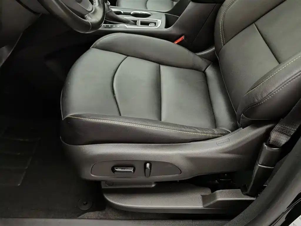 CHEVROLET EXPLORER