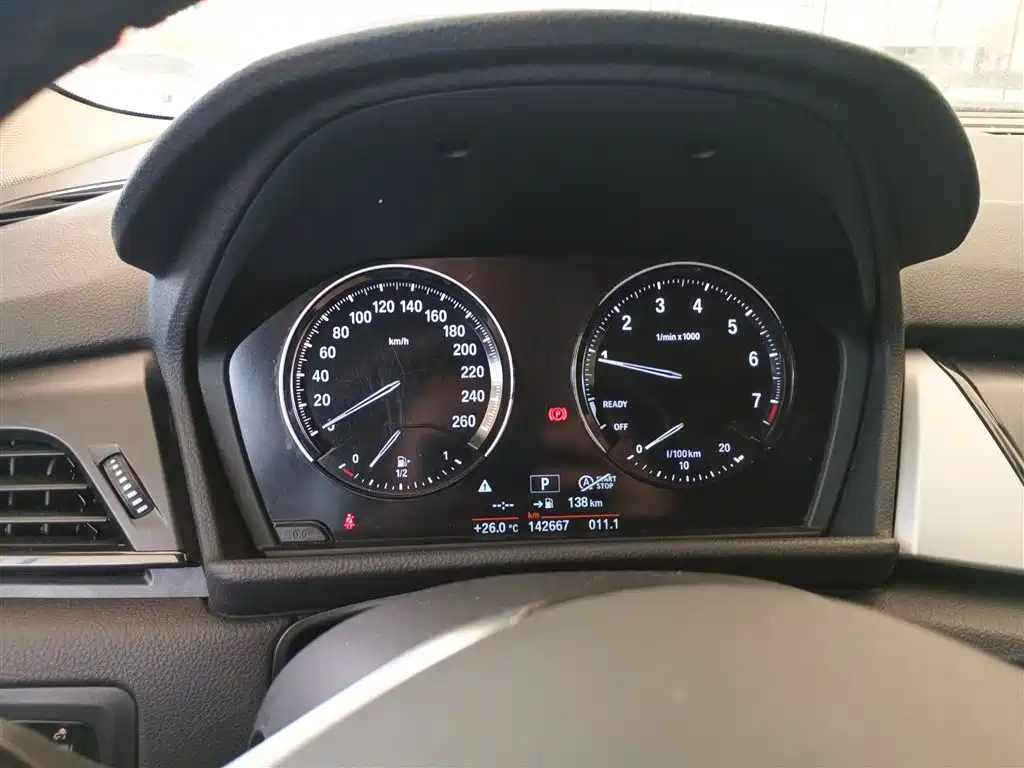 BMW 2 Series Gran Tourer 2019 220i Leading фото 8