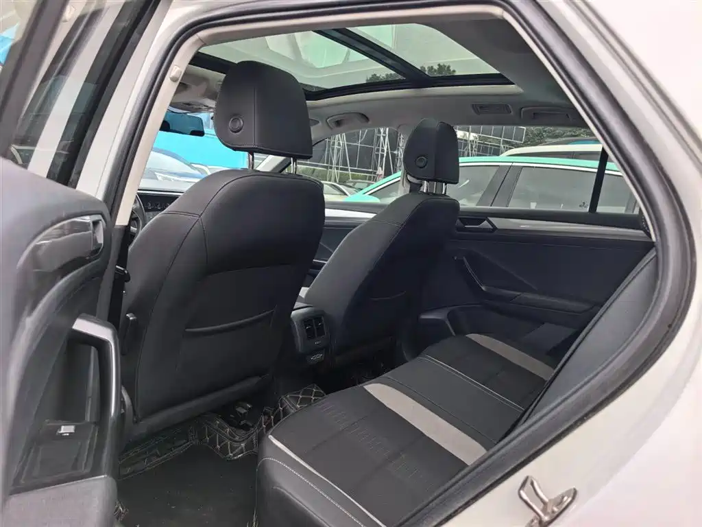 Volkswagen T-ROC 2021 280TSI DSG 2WD Elite Connected фото 8