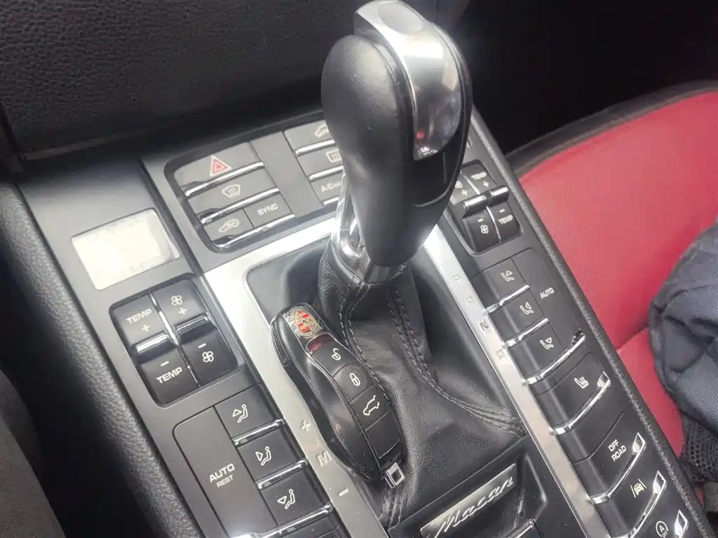 Porsche Macan 2017 Macan 2.0T фото 10