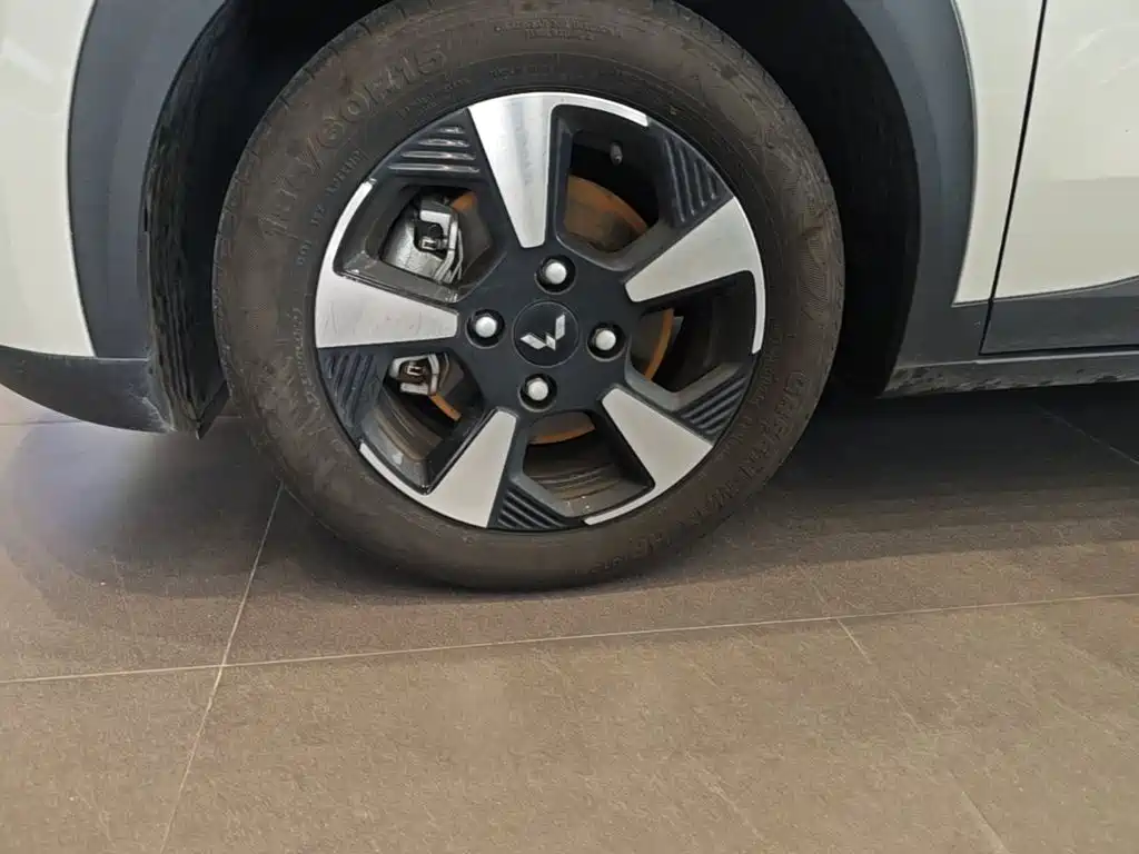 Wuling Motors Wuling Binguo PLUS 2024 2024 Model 330km 5-Seater