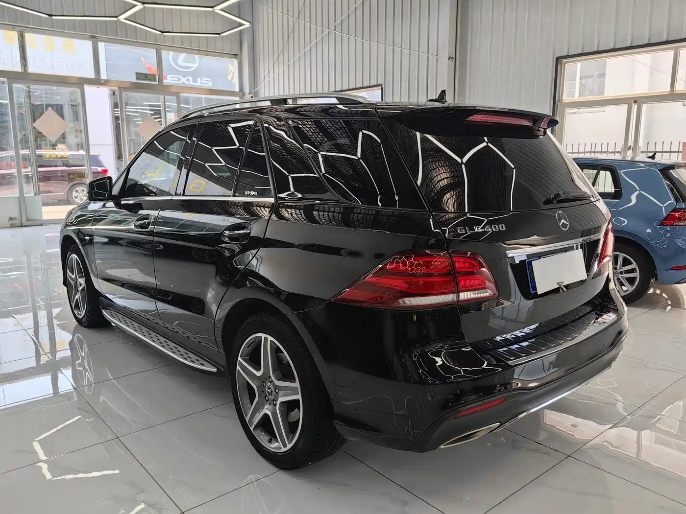 Mercedes-Benz GLE 2019 GLE 400 4MATIC Collector's Edition фото 5