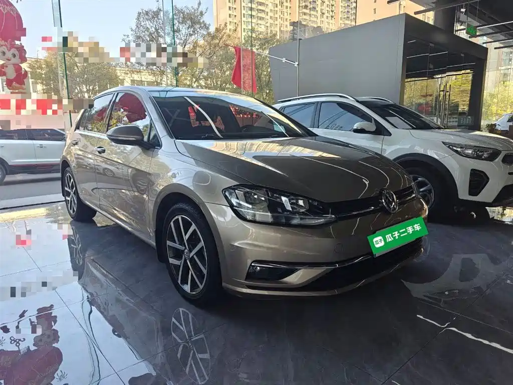 Volkswagen Golf 2020 200TSI DSG Comfort Progressive Edition фото 4