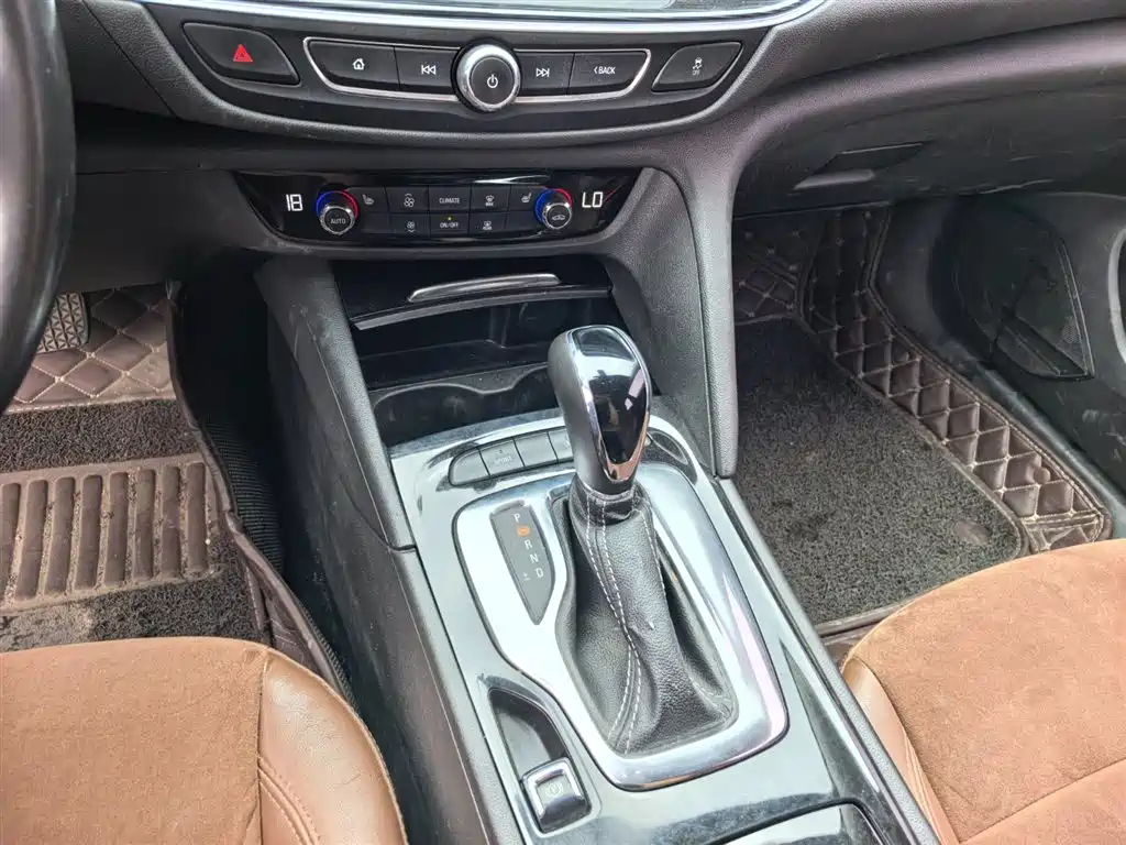 Buick Regal 2017 20T Elite Type фото 14