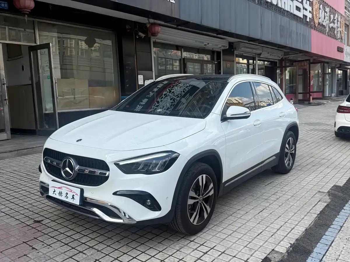 Mercedes-Benz GLA 2025 2025 GLA 200