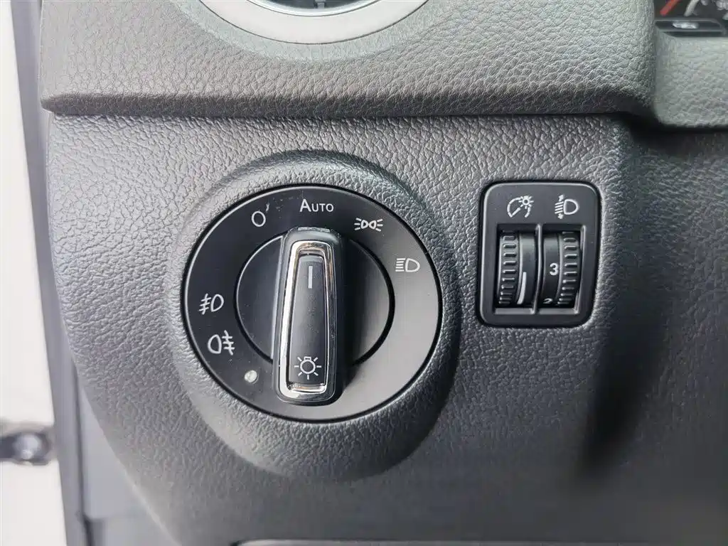Volkswagen Tiguan 2012 1.8TSI Automatic 4WD Elite Edition фото 21