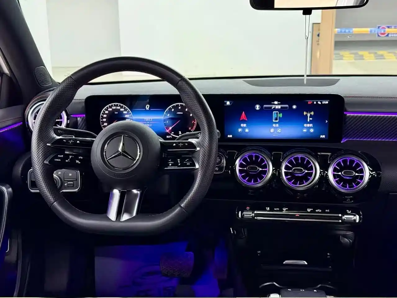 Mercedes-Benz A-Class 2023 A 200 L Fashion фото 10