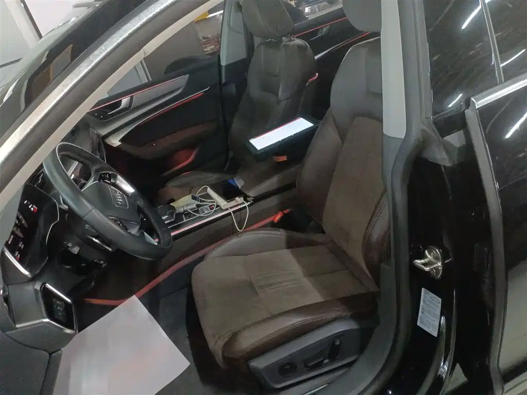 Audi A7L 2022 45 TFSI S-line Future Dream Edition фото 15