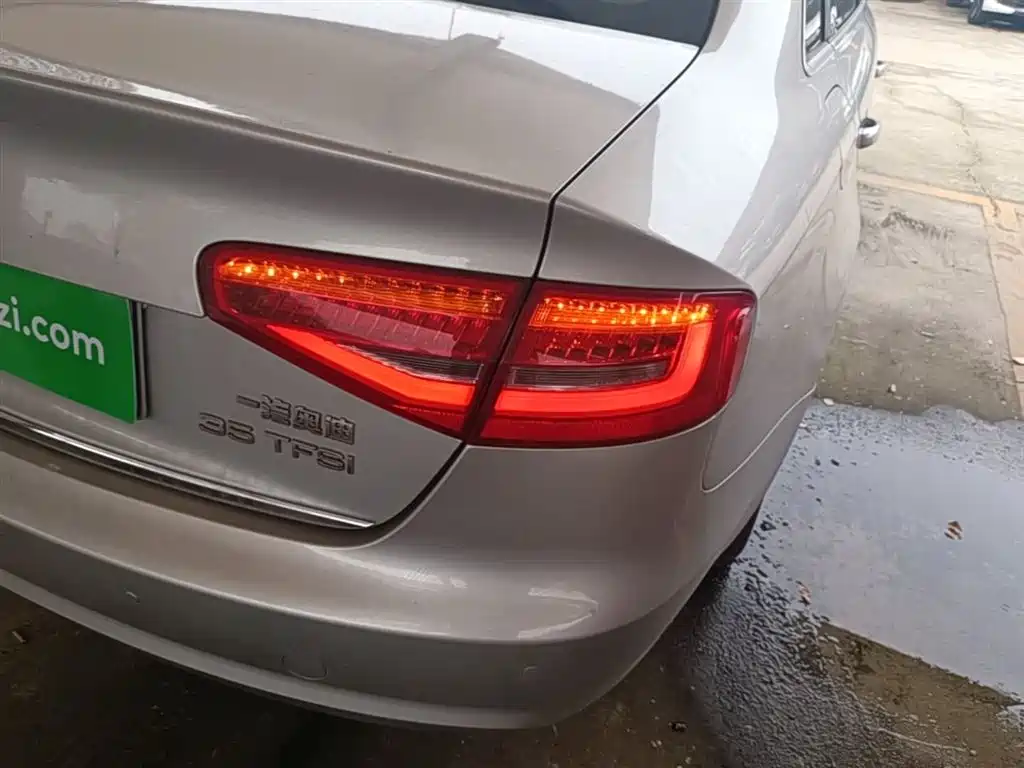 Audi A4L 2015 35 TFSI Auto Standard фото 8